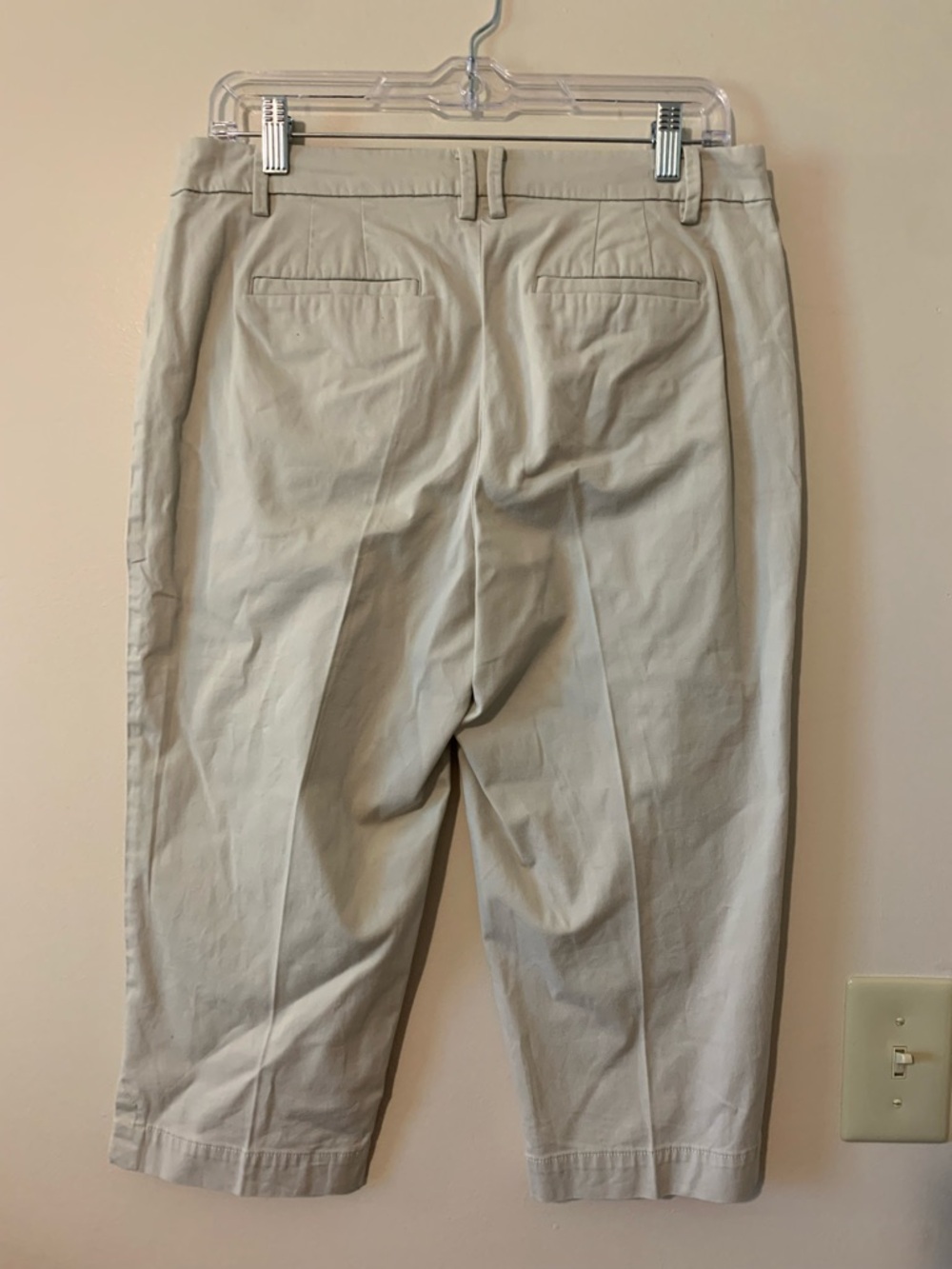 Talbots Beige Cropped Capris - Picture 7 of 9